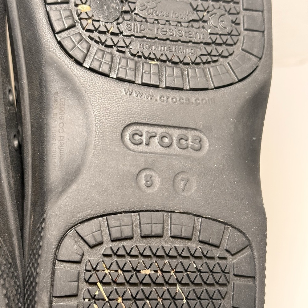 Crocs On The Clock Clogs Slip On Slip Resistant Casual Work Shoes Women 7 Men 5 - Picture 14 of 14